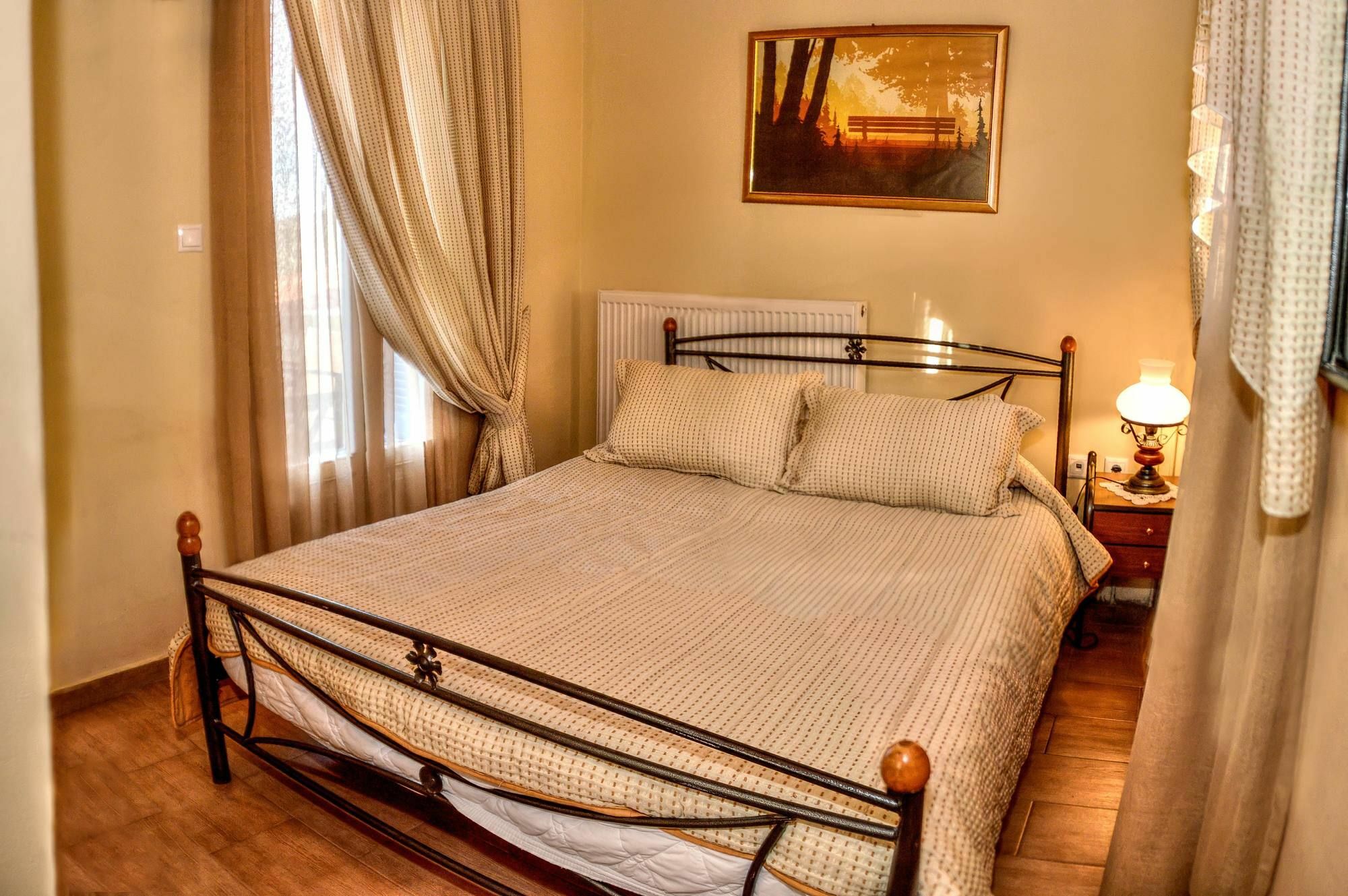 Mainades Maisonettes & Studios Ménites Dış mekan fotoğraf