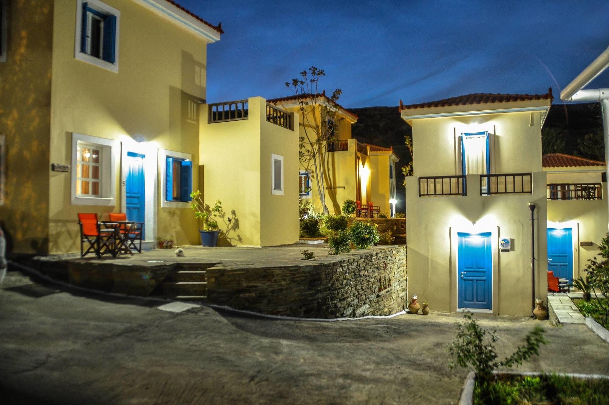 Mainades Maisonettes & Studios Ménites Dış mekan fotoğraf